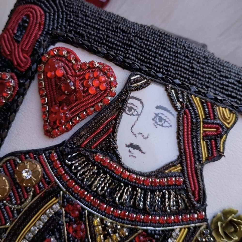 Embellished Mary Jane Queen of Hearts Beaded Bag - Picture 4 of 14
